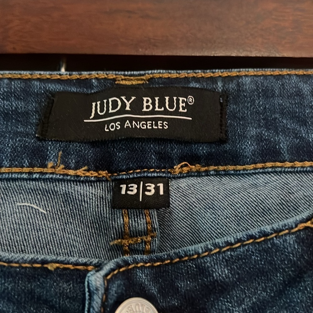 Judy Blue Distressed Skinny Fit Size 13/31 Excellent Condition - Picture 2 of 7